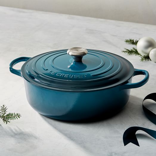 le creuset dutch oven mothers day gift